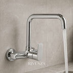 Grifería de pared para cocina - Plata y Negro
