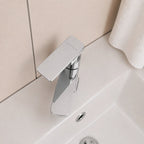 Grifería alta para lavabo