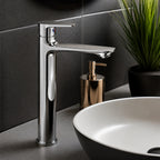 Grifería alta para lavabo