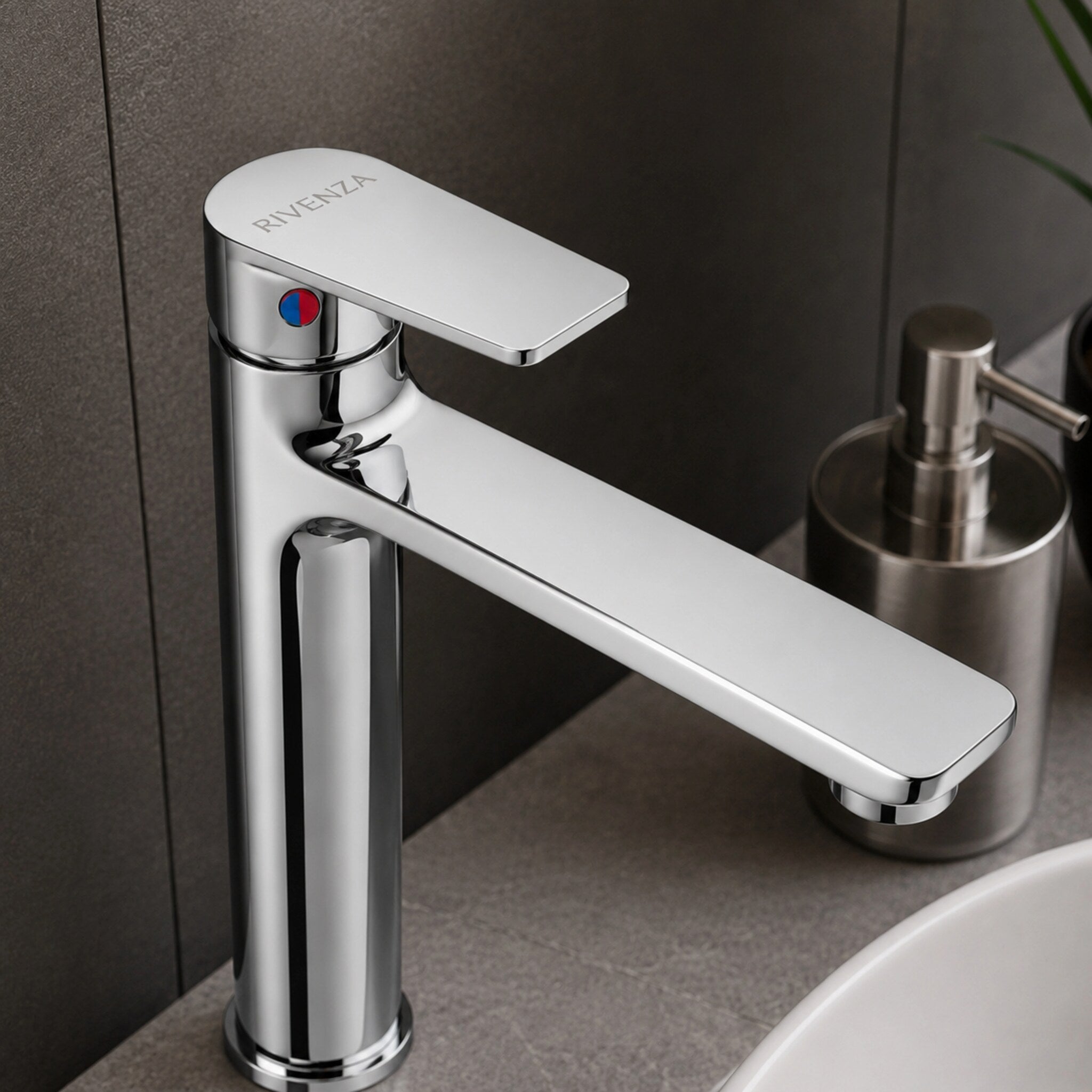 Grifería alta para lavabo