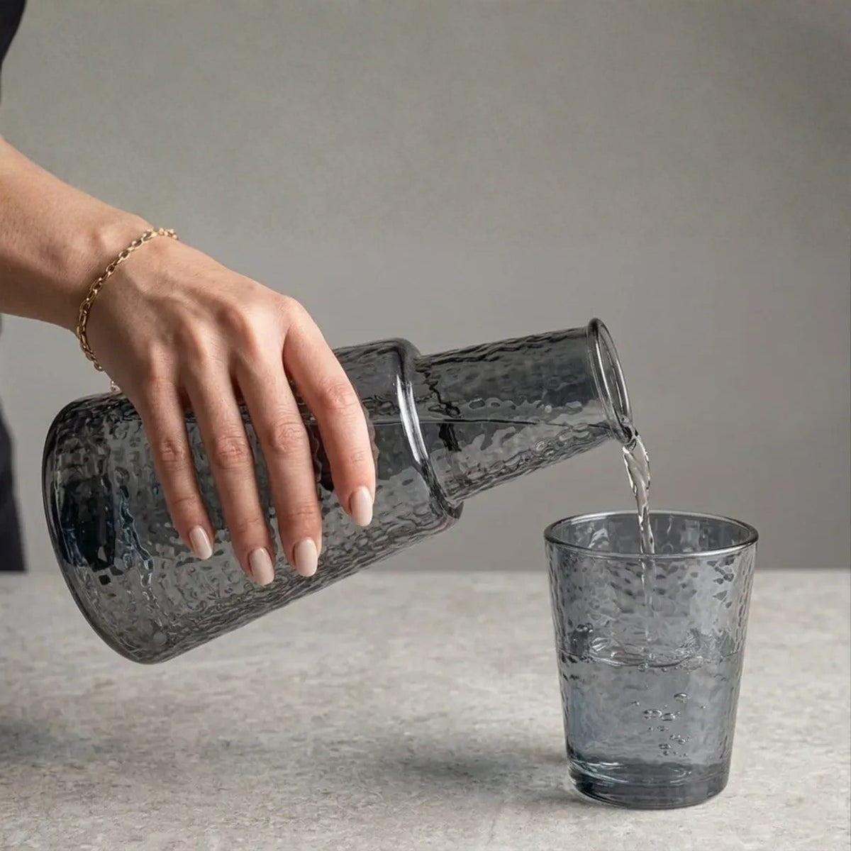 Jarra con Vaso Individual 850ml Gris Electroplateado | RVZ-143
